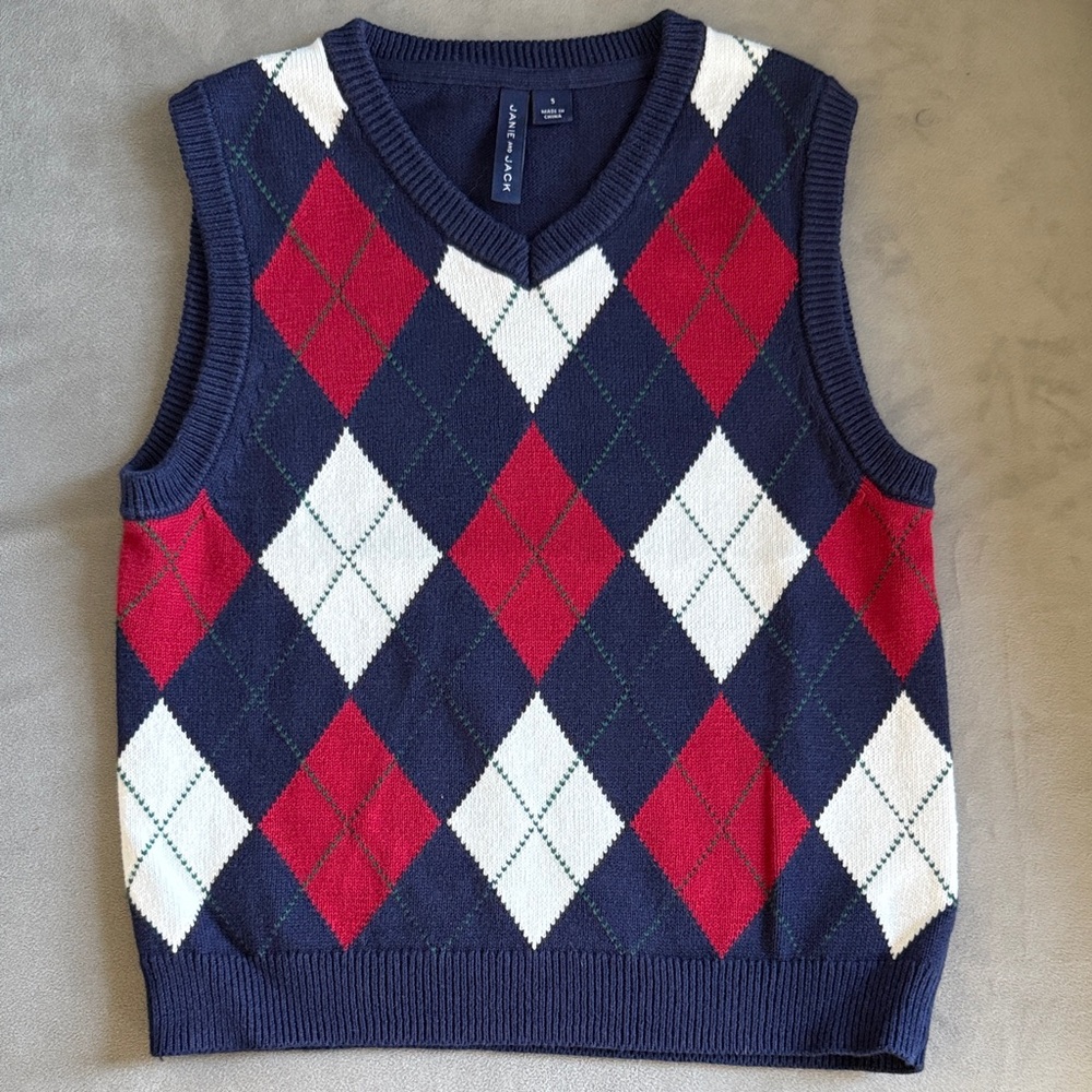 Janie and Jack V-Neck Argyle Sweater Vest in Navy, Red, and White Size 5